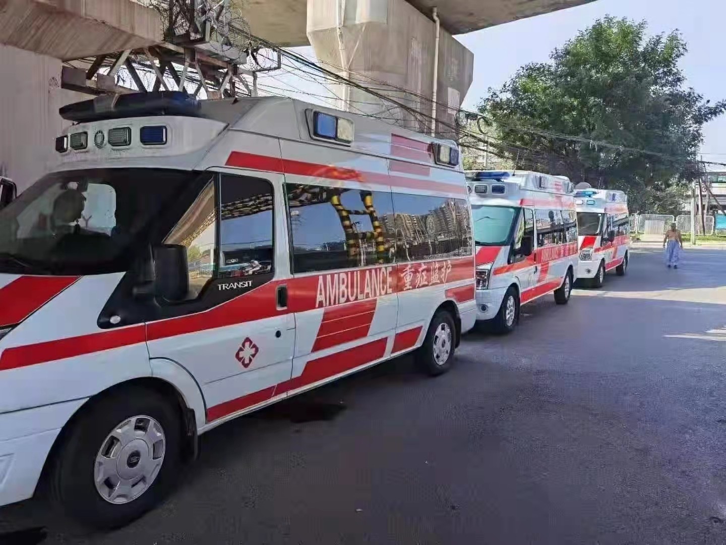 讷河市救护车出租